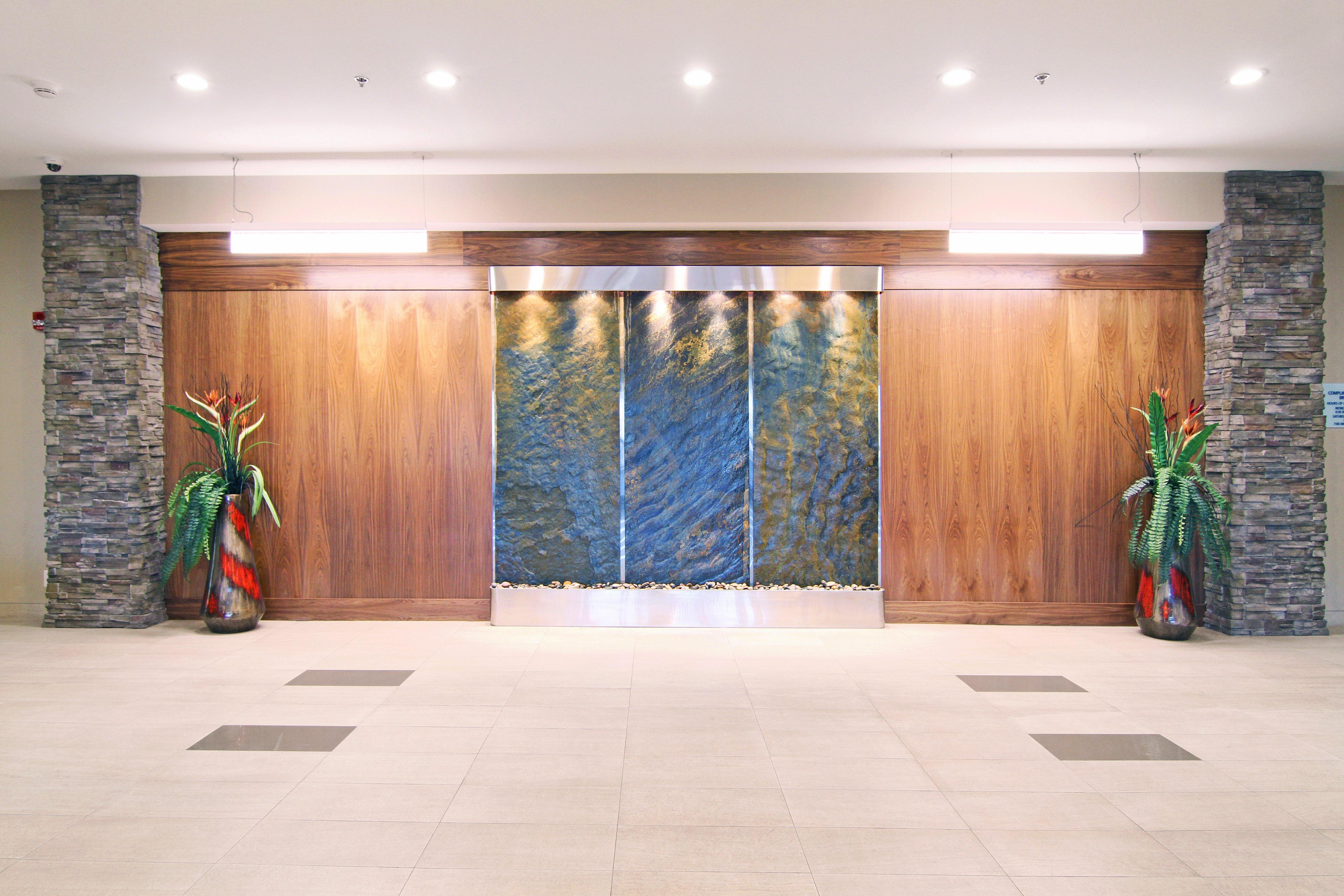 Holiday Inn Express And Suites Calgary University By Ihg Экстерьер фото