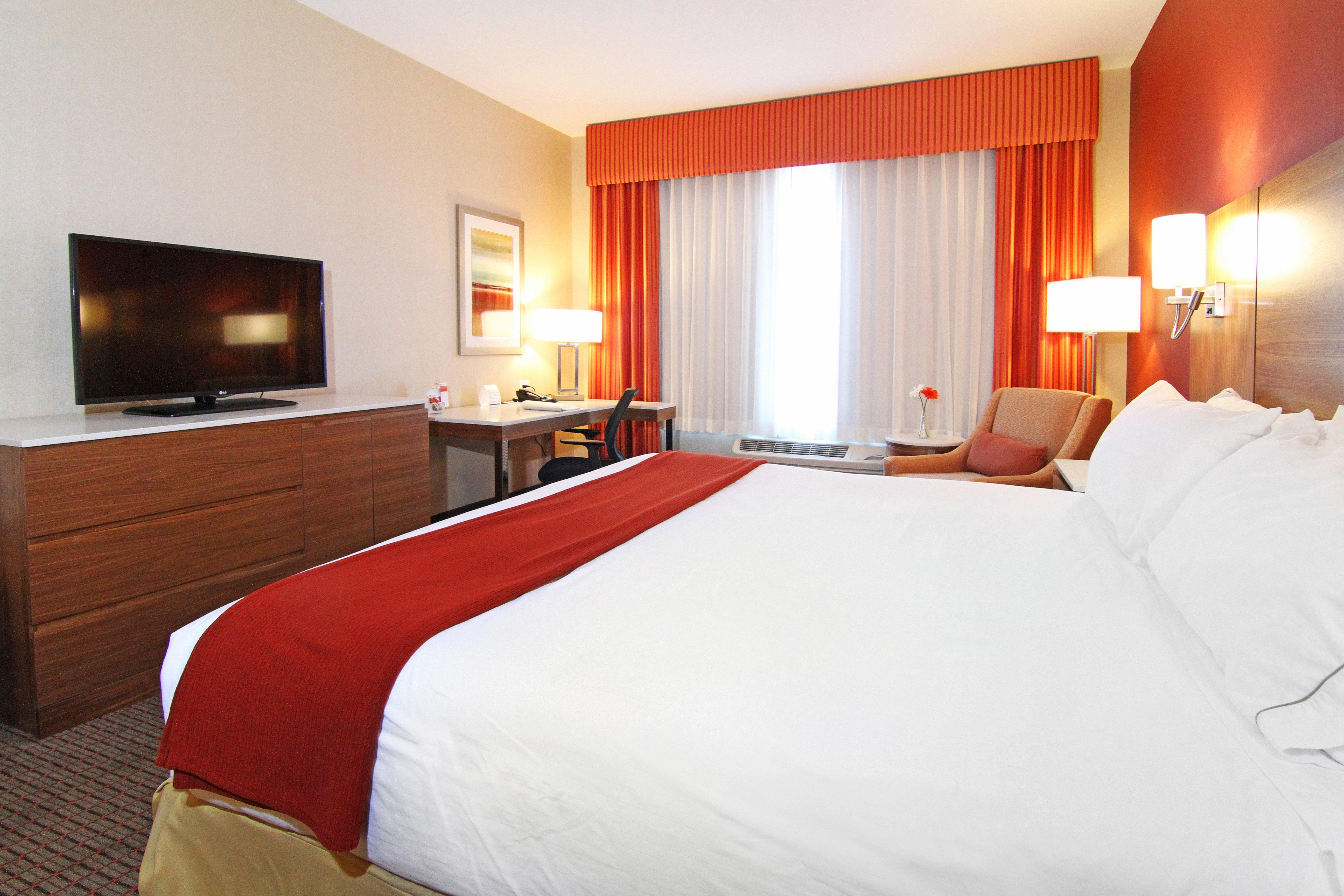 Holiday Inn Express And Suites Calgary University By Ihg Экстерьер фото