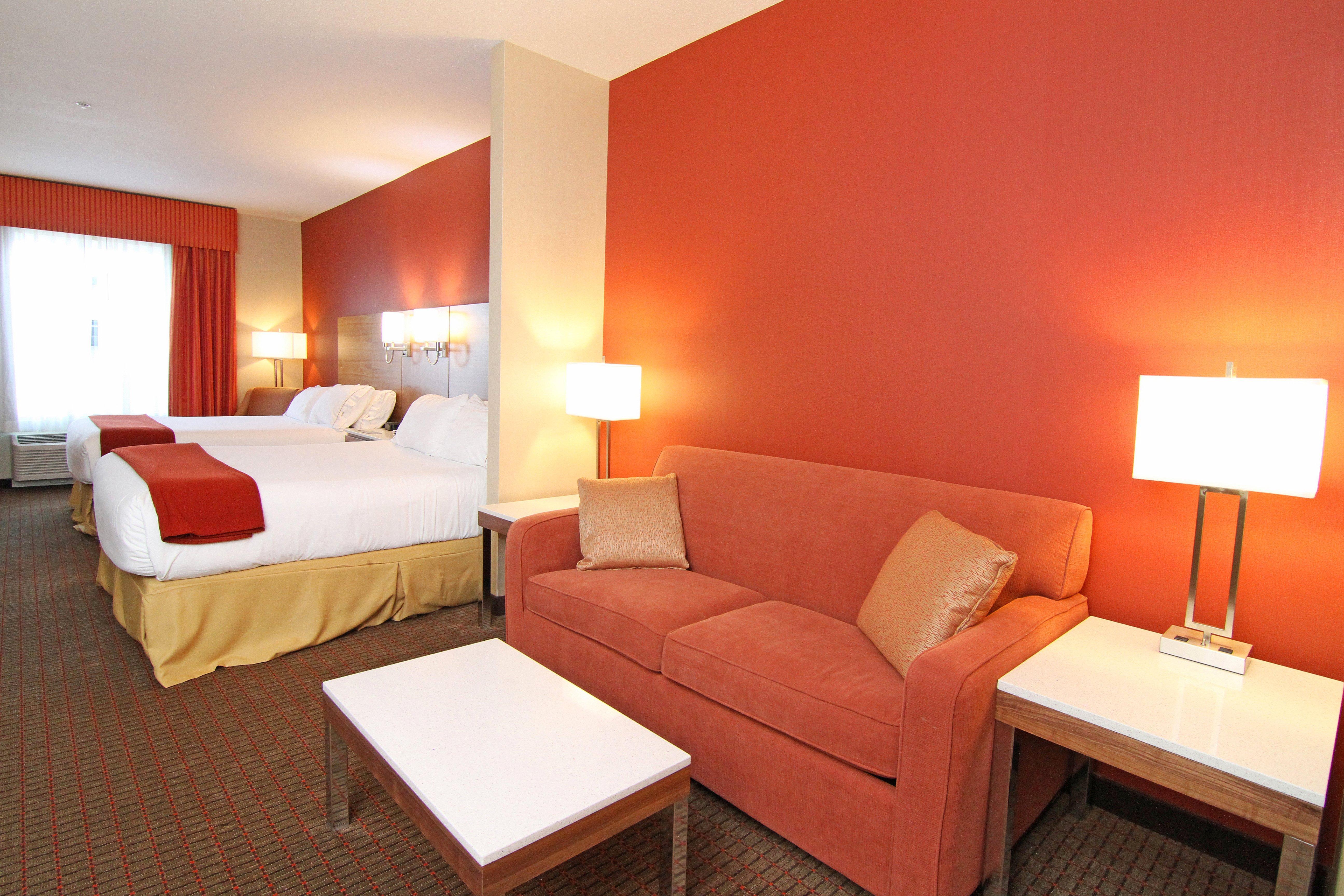 Holiday Inn Express And Suites Calgary University By Ihg Экстерьер фото