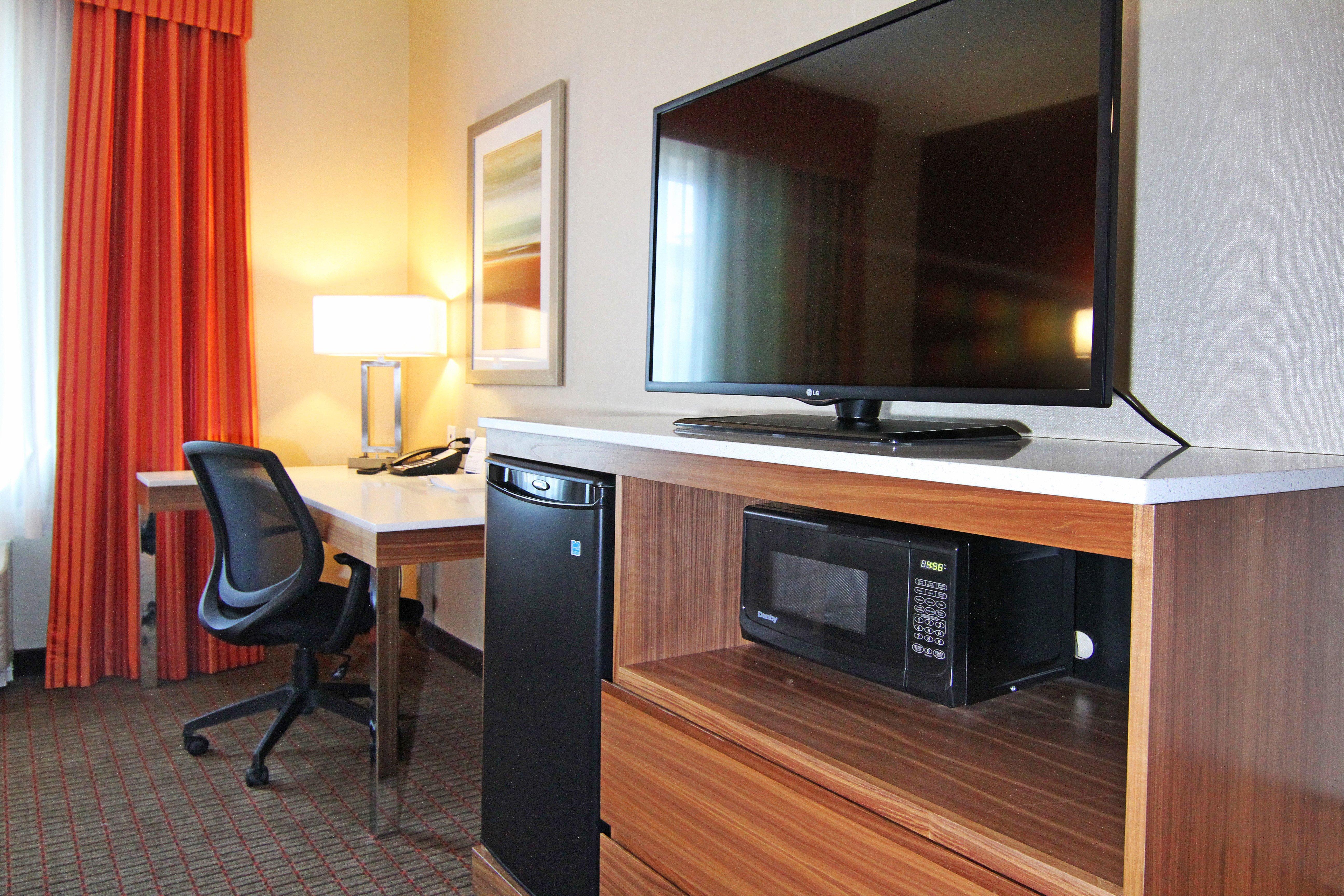 Holiday Inn Express And Suites Calgary University By Ihg Экстерьер фото