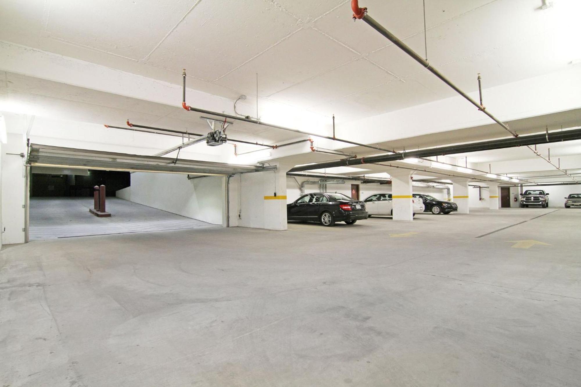 Holiday Inn Express And Suites Calgary University By Ihg Экстерьер фото
